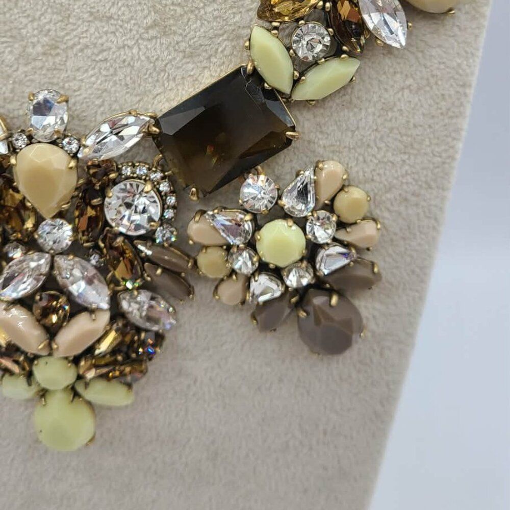 J Crew Heavy Chunky Crystal Resin Multicolor WOWZER Necklace - Picture 4 of 16